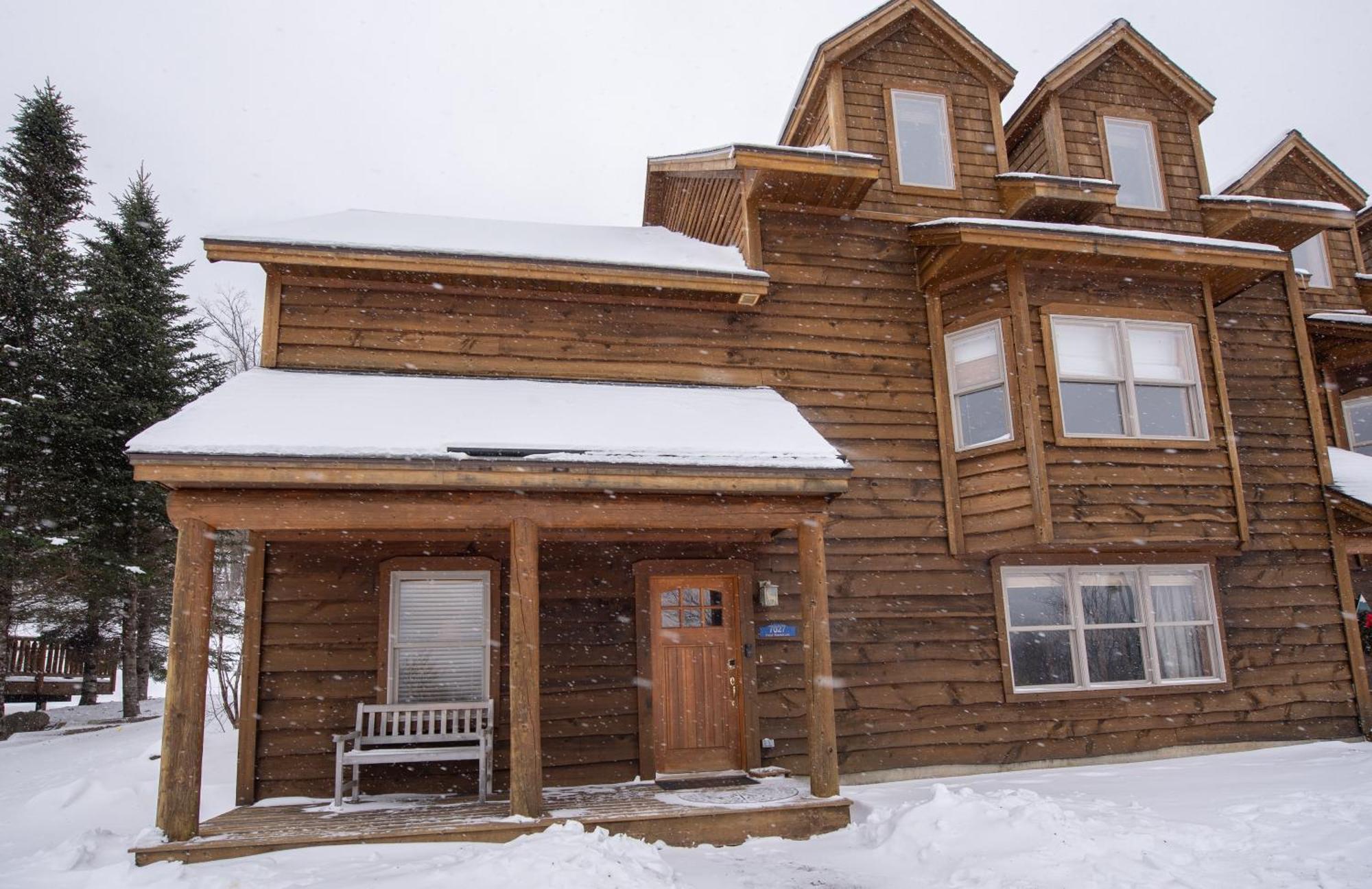 Sugarloaf Inn Carrabassett Valley Bagian luar foto